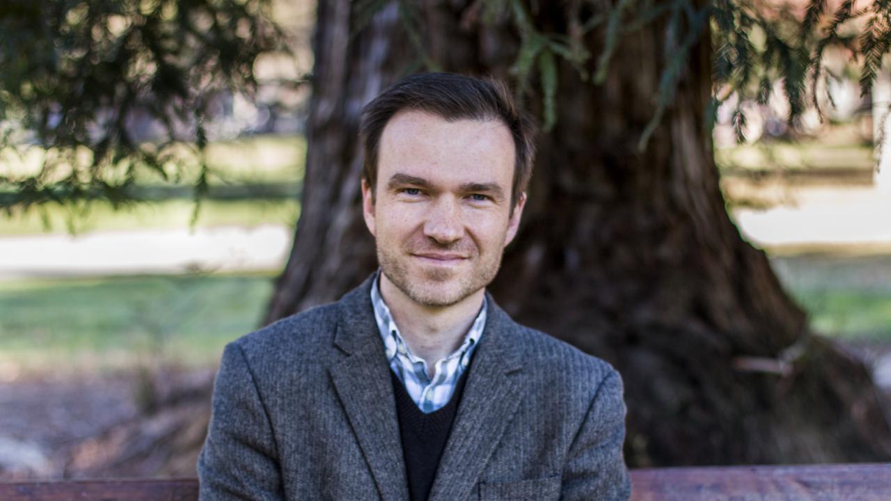 Professor Robert Newcomb Professor Robert Newcomb